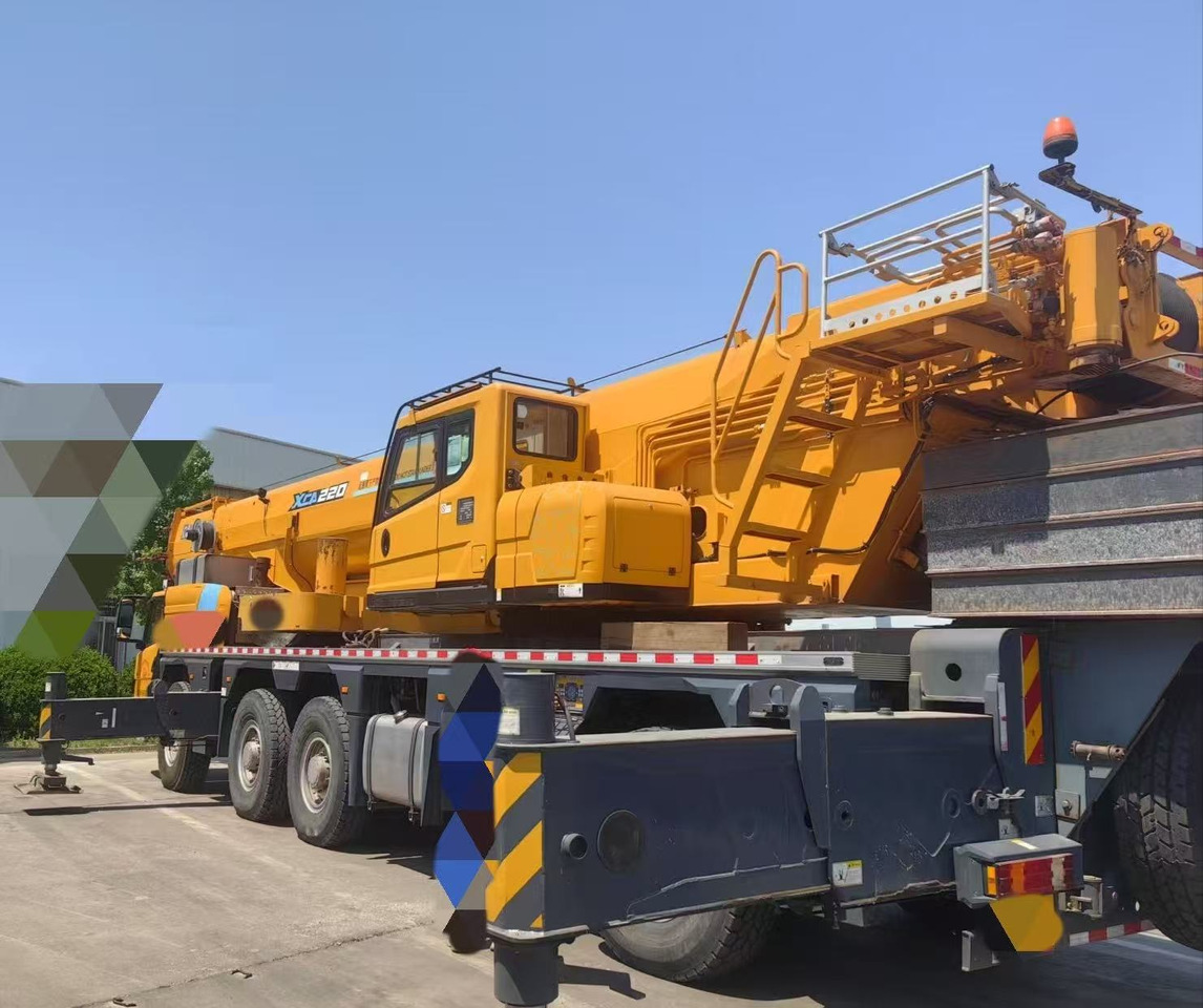 XCMG XCA130L7C - Alle terrein kraan: afbeelding 4 XCMG XCA130L7C - Alle terrein kraan: afbeelding 4