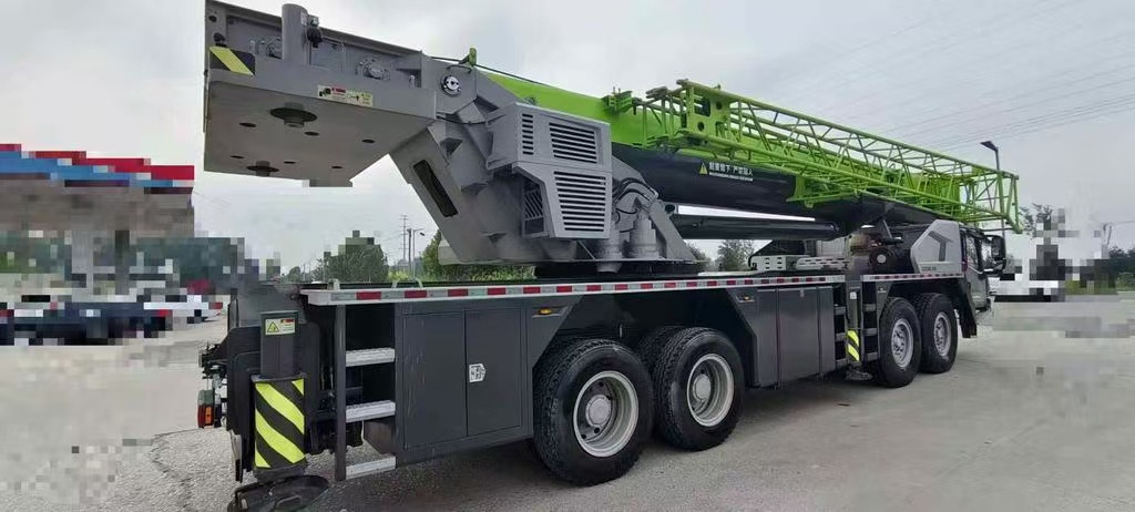 ZOOMLION 1000V5 - Mobiele kraan: afbeelding 2 ZOOMLION 1000V5 - Mobiele kraan: afbeelding 2