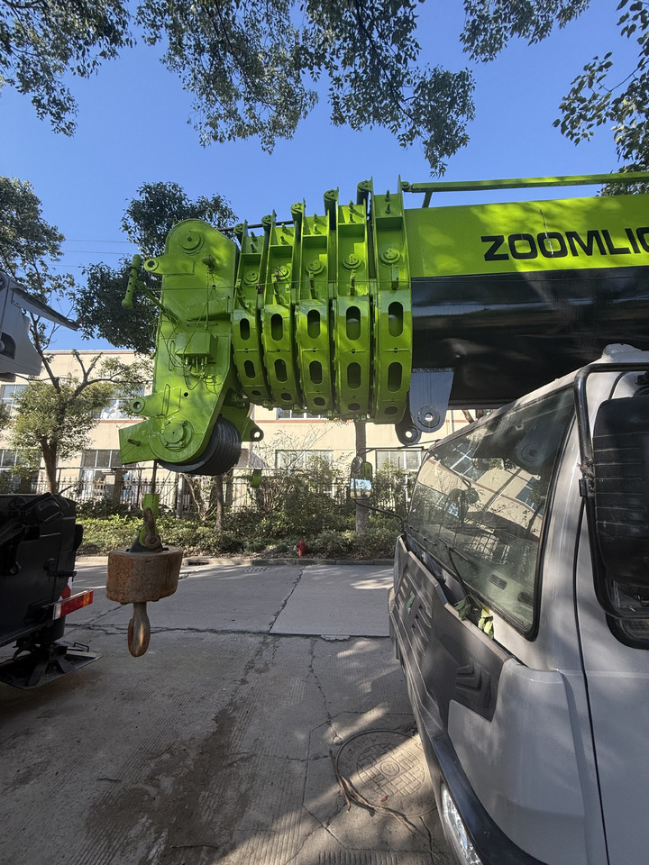 ZOOMLION ZAT2200V - Mobiele kraan: afbeelding 5 ZOOMLION ZAT2200V - Mobiele kraan: afbeelding 5