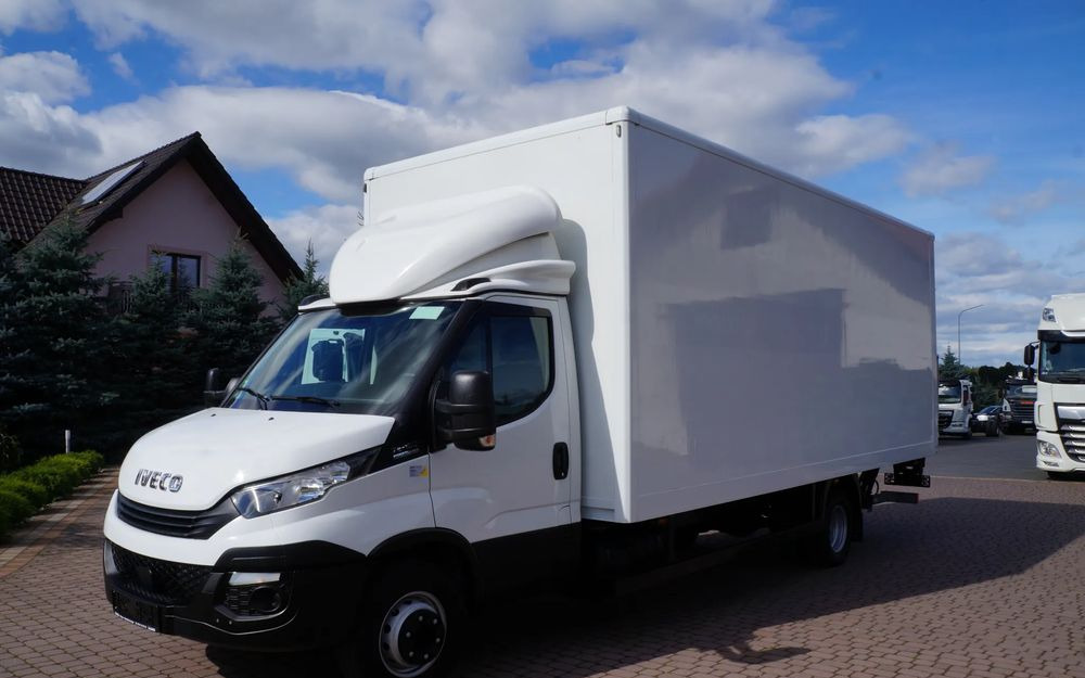 Iveco DAILY 72c18  Automat HI-MATIC Kontener 6 m 74 tys km STAN NOWY - Bakwagen: afbeelding 2 Iveco DAILY 72c18  Automat HI-MATIC Kontener 6 m 74 tys km STAN NOWY - Bakwagen: afbeelding 2
