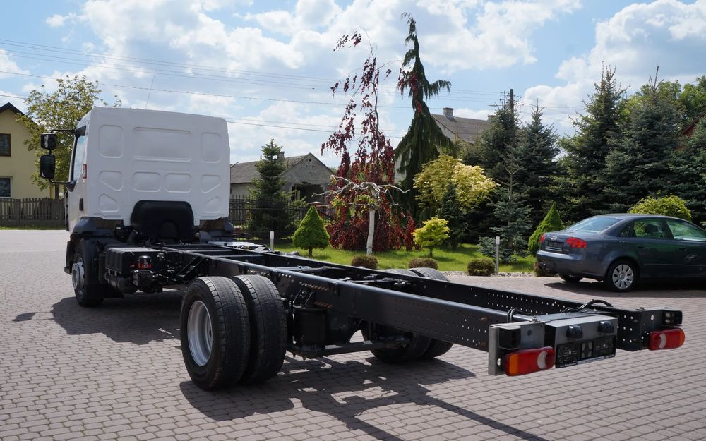 Renault RENAULT GAMA D 16.210 EURO 6 RAMA DO ZABUDOWY 16.000 KG VOLVO FL - Chassis vrachtwagen: afbeelding 3 Renault RENAULT GAMA D 16.210 EURO 6 RAMA DO ZABUDOWY 16.000 KG VOLVO FL - Chassis vrachtwagen: afbeelding 3