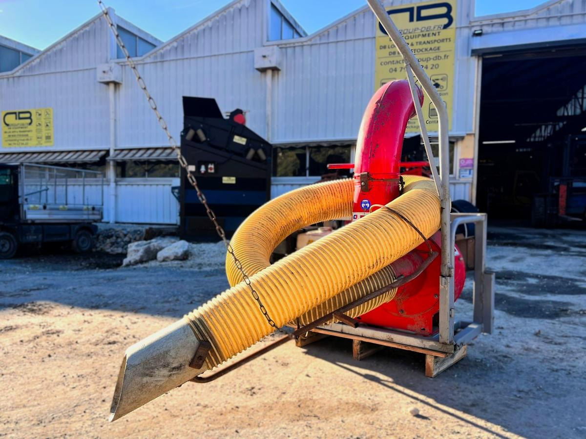 ASPIRATEUR A FEUILLE MOTORISÉ SUR BERCE (NET TVA) - Industriële stofzuiger: afbeelding 1 ASPIRATEUR A FEUILLE MOTORISÉ SUR BERCE (NET TVA) - Industriële stofzuiger: afbeelding 1