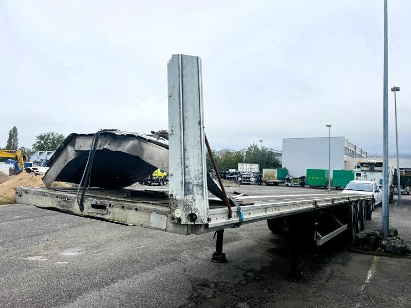 Fruehauf PLATEAU 3 ESSIEUX - Open bak met boorden oplegger: afbeelding 4 Fruehauf PLATEAU 3 ESSIEUX - Open bak met boorden oplegger: afbeelding 4