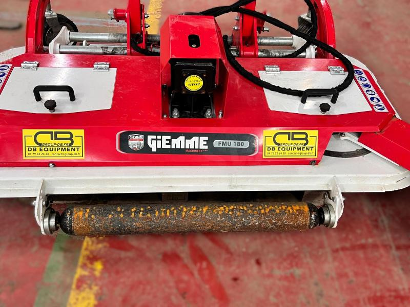 Giemme FMU180 Tondeuse portée attache 3 points pour tracteur - Klepelmaaier: afbeelding 2 Giemme FMU180 Tondeuse portée attache 3 points pour tracteur - Klepelmaaier: afbeelding 2