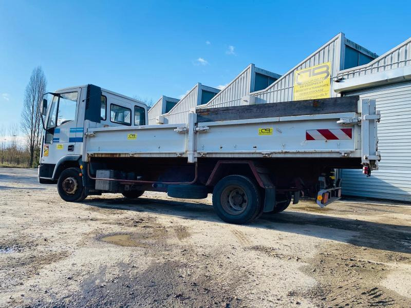 IVECO 75E14 CAMION BENNE 7,5T (NET DE TVA) - Kipper vrachtwagen: afbeelding 4 IVECO 75E14 CAMION BENNE 7,5T (NET DE TVA) - Kipper vrachtwagen: afbeelding 4