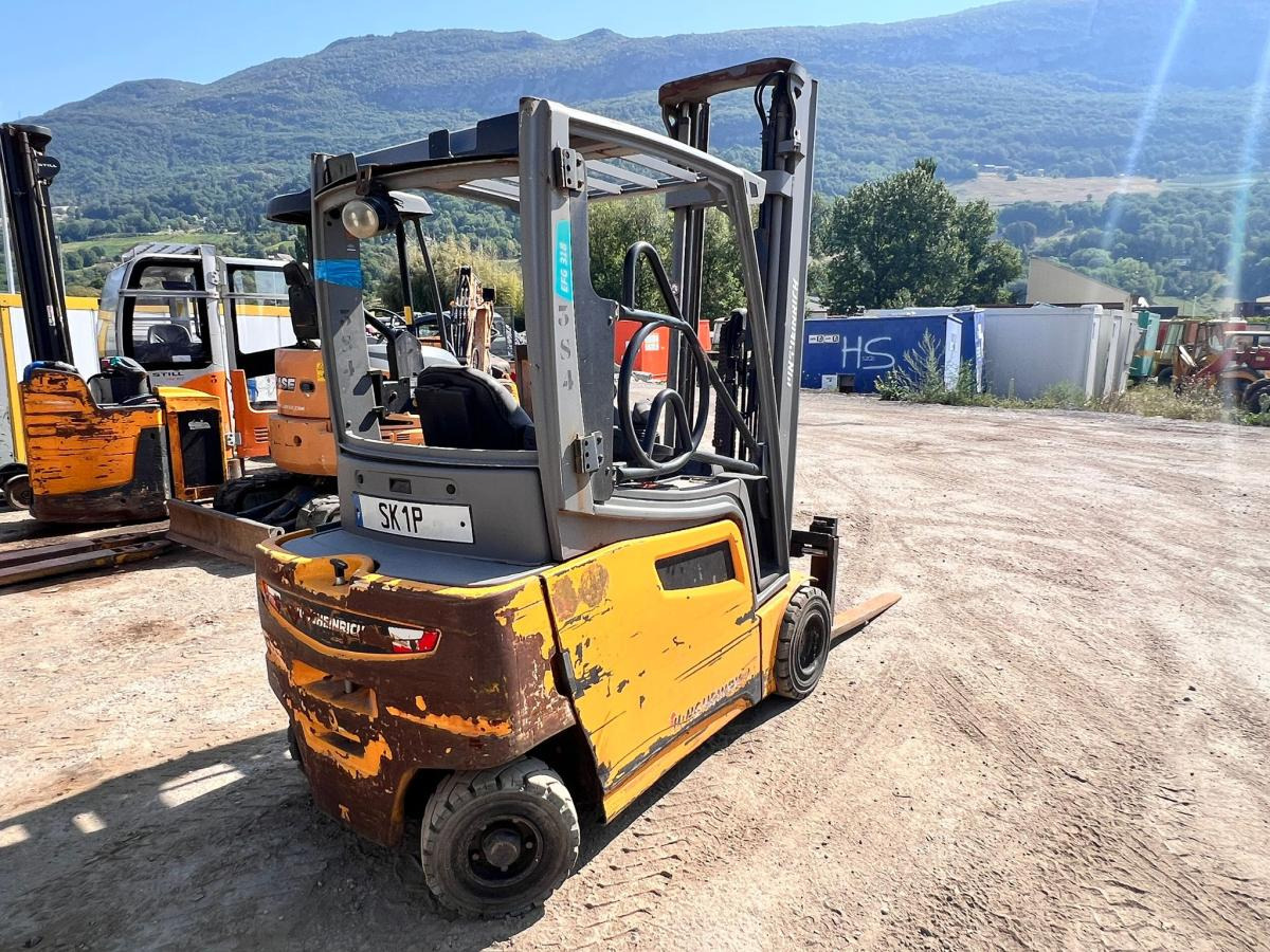 Jungheinrich EFG318 400ZZ Chariot élévateur électrique 1,8T - Elektrische heftruck: afbeelding 3 Jungheinrich EFG318 400ZZ Chariot élévateur électrique 1,8T - Elektrische heftruck: afbeelding 3
