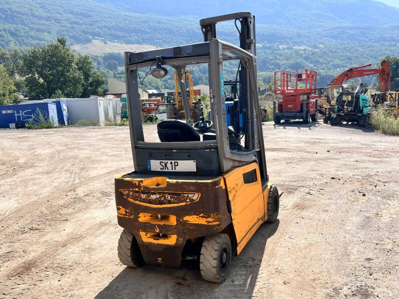 Jungheinrich EFG318 400ZZ Chariot élévateur électrique 1,8T - Elektrische heftruck: afbeelding 3 Jungheinrich EFG318 400ZZ Chariot élévateur électrique 1,8T - Elektrische heftruck: afbeelding 3