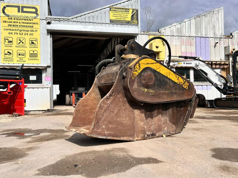MB CRUSHER BF70.2 GODET CONCASSEUR AVEC AIMANT - Graafbak voor Bouwmachine: afbeelding 1 MB CRUSHER BF70.2 GODET CONCASSEUR AVEC AIMANT - Graafbak voor Bouwmachine: afbeelding 1