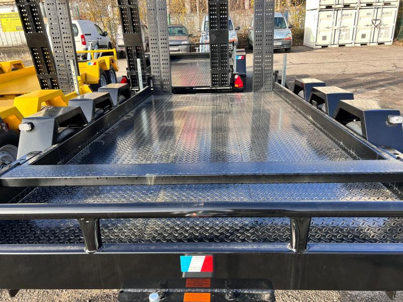 Moiroud TR3500 3 ESSIEUX 3T5 NEUVE MOIROUD NOIRE LARGE - Machinetransporter: afbeelding 5 Moiroud TR3500 3 ESSIEUX 3T5 NEUVE MOIROUD NOIRE LARGE - Machinetransporter: afbeelding 5