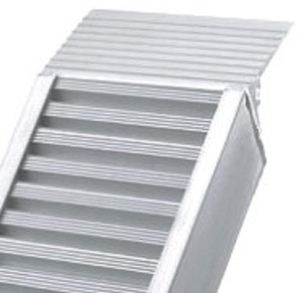 RAMPES ALUMINIUM RAMPE DE CHARGEMENT 1 METRE 7T - Laadbrug: afbeelding 2 RAMPES ALUMINIUM RAMPE DE CHARGEMENT 1 METRE 7T - Laadbrug: afbeelding 2