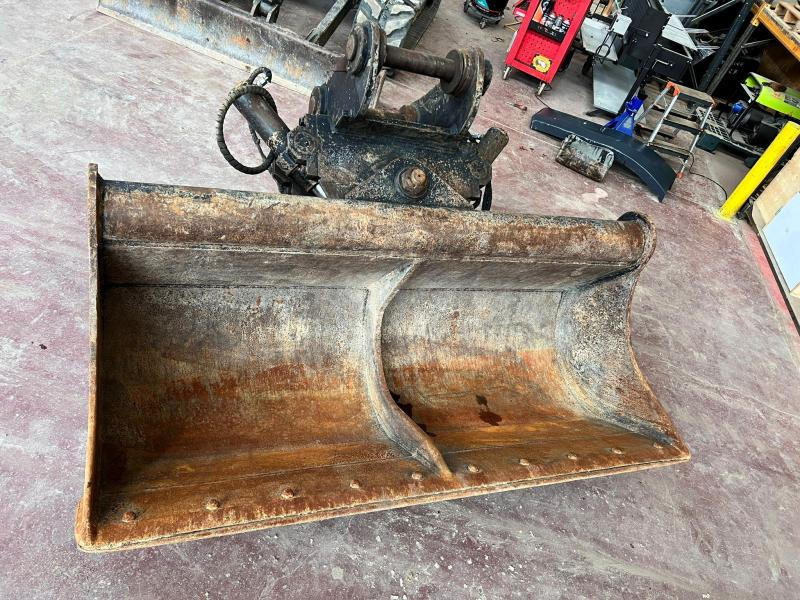 THIERE GODET CURAGE INCLINABLE TILT POUR PELLE DE 20T - Graafbak voor Bouwmachine: afbeelding 2 THIERE GODET CURAGE INCLINABLE TILT POUR PELLE DE 20T - Graafbak voor Bouwmachine: afbeelding 2