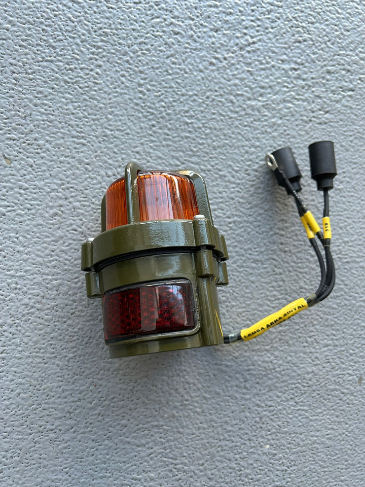 MAN KAT 1-8X8-6X6-4X4-INDICATOR LAMP-OFF-ROAD TRUCK - Onderdelen: afbeelding 2 MAN KAT 1-8X8-6X6-4X4-INDICATOR LAMP-OFF-ROAD TRUCK - Onderdelen: afbeelding 2