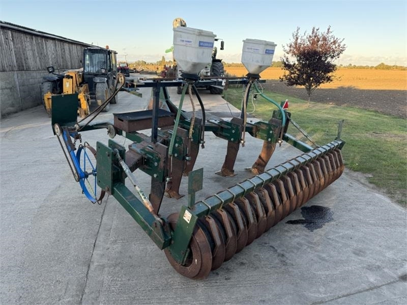 5 Leg Subsoiler 5 Leg Subsoiler c/w OSR Seeders - Cultivator: afbeelding 3 5 Leg Subsoiler 5 Leg Subsoiler c/w OSR Seeders - Cultivator: afbeelding 3
