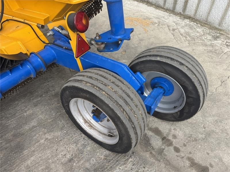 Bomford Bomford Triwing 6000 Topper - Klepelmaaier/ Mulcher: afbeelding 5 Bomford Bomford Triwing 6000 Topper - Klepelmaaier/ Mulcher: afbeelding 5