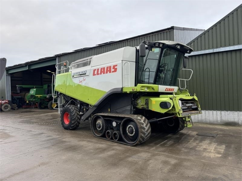 Claas Lexion 600TT c/w V1200 Header - Oogstmachine toebehoor: afbeelding 1 Claas Lexion 600TT c/w V1200 Header - Oogstmachine toebehoor: afbeelding 1