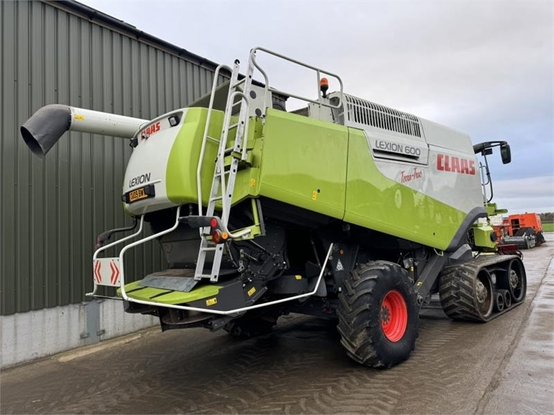 Claas Lexion 600TT c/w V1200 Header - Oogstmachine toebehoor: afbeelding 2 Claas Lexion 600TT c/w V1200 Header - Oogstmachine toebehoor: afbeelding 2