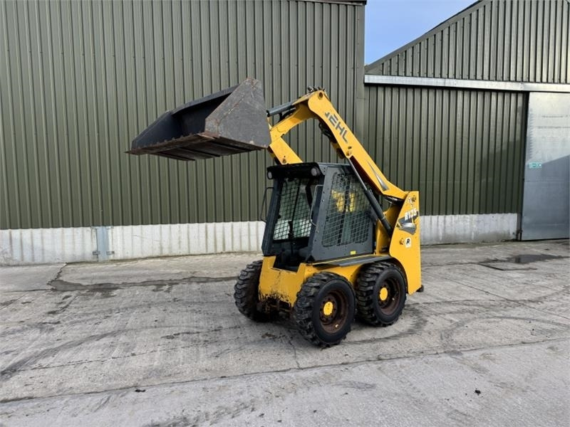 Gehl R135 Skid Steer - Schranklader: afbeelding 1 Gehl R135 Skid Steer - Schranklader: afbeelding 1