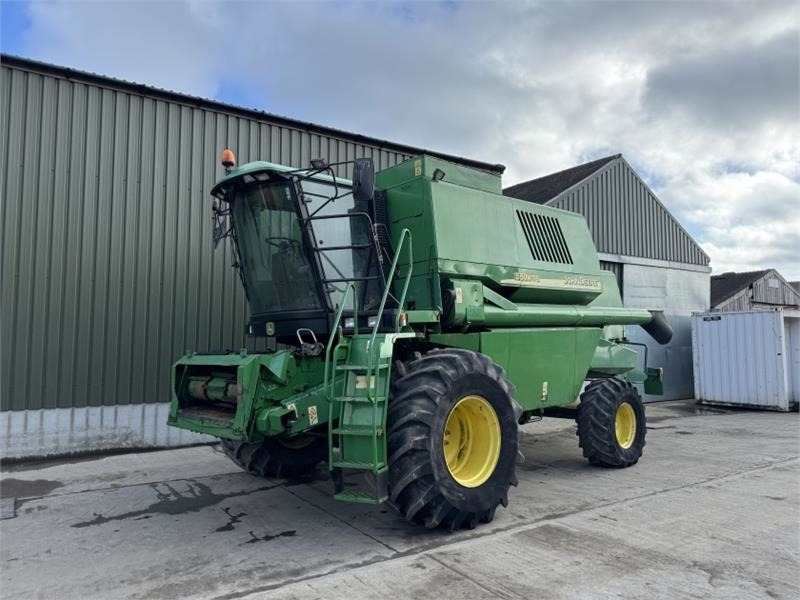 John Deere 1550 WTS c/w 620R Header - Oogstmachine toebehoor: afbeelding 3 John Deere 1550 WTS c/w 620R Header - Oogstmachine toebehoor: afbeelding 3