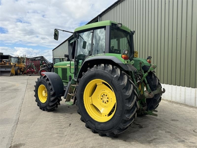 John Deere 6800 Tractor - Tractor: afbeelding 2 John Deere 6800 Tractor - Tractor: afbeelding 2
