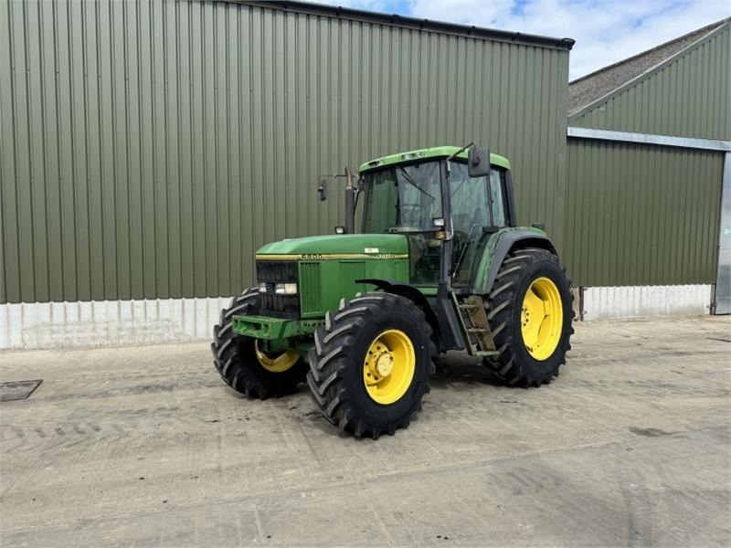 John Deere 6800 Tractor - Tractor: afbeelding 1 John Deere 6800 Tractor - Tractor: afbeelding 1