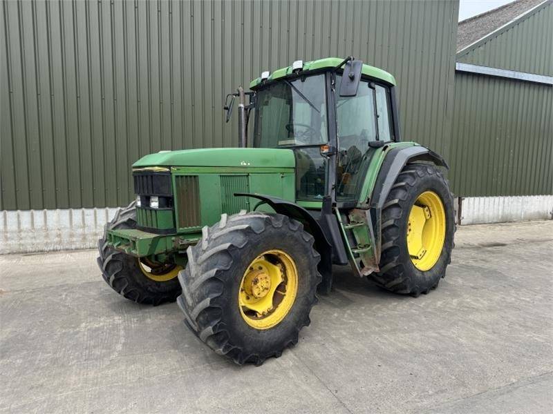John Deere 6800 - Tractor: afbeelding 1 John Deere 6800 - Tractor: afbeelding 1