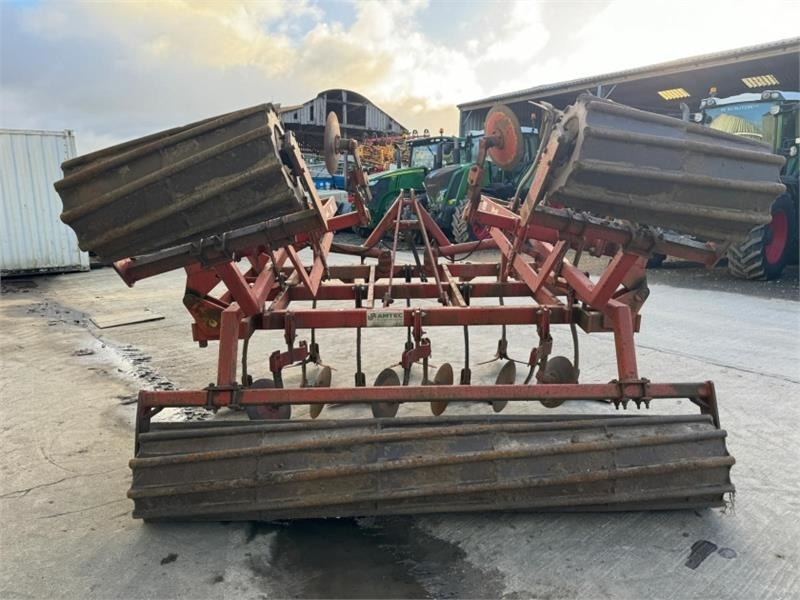 Knoche Knoche 4.5m Folding Cultivator - Grondfrees: afbeelding 5 Knoche Knoche 4.5m Folding Cultivator - Grondfrees: afbeelding 5
