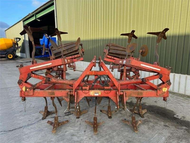 Knoche Knoche 4.5m Folding Cultivator - Grondfrees: afbeelding 2 Knoche Knoche 4.5m Folding Cultivator - Grondfrees: afbeelding 2