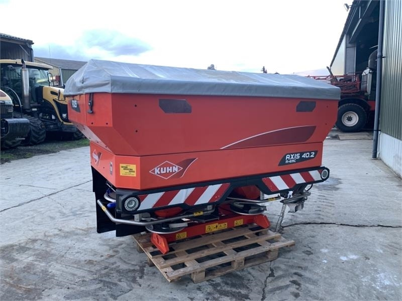 Kuhn Kuhn Axis 40.2 M-EMC Fert Spreader - Kunstmeststrooier: afbeelding 3 Kuhn Kuhn Axis 40.2 M-EMC Fert Spreader - Kunstmeststrooier: afbeelding 3
