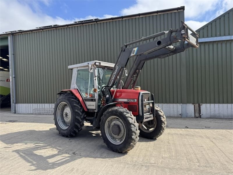 Massey Ferguson Massey Ferguson 3075 Dynashift *Low Hours* - Tractor: afbeelding 3 Massey Ferguson Massey Ferguson 3075 Dynashift *Low Hours* - Tractor: afbeelding 3