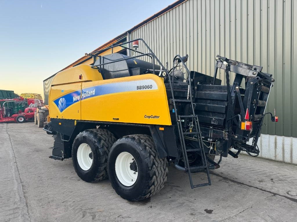 New Holland BB 9060 - Vierkante balenpers: afbeelding 2 New Holland BB 9060 - Vierkante balenpers: afbeelding 2