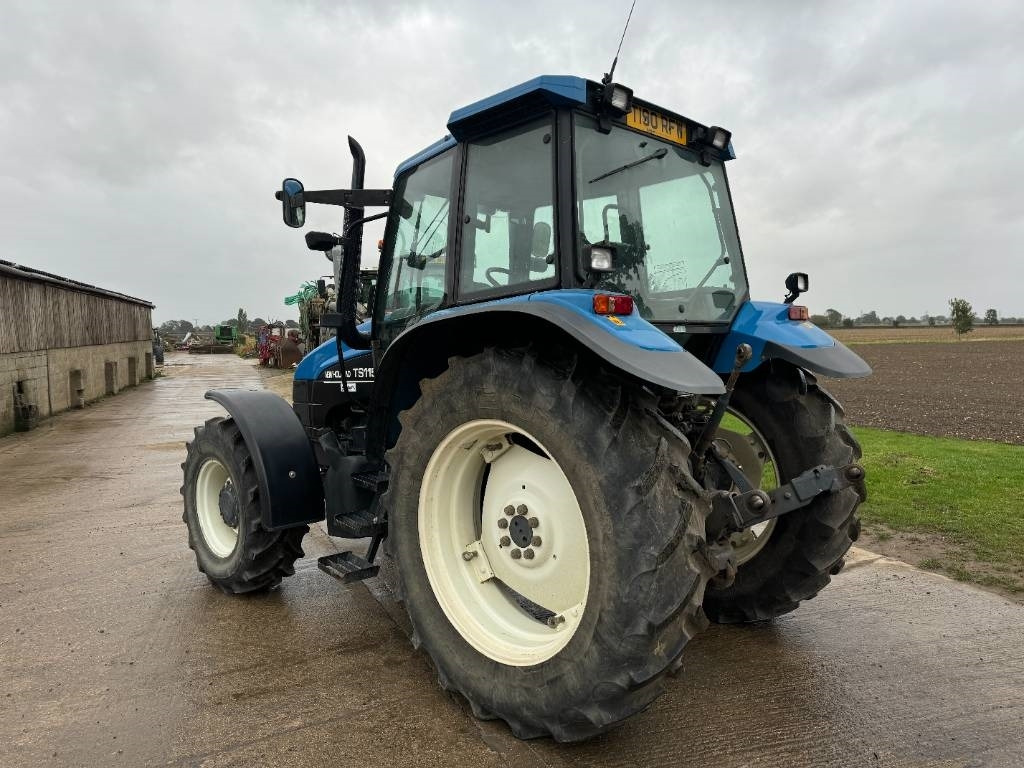 New Holland TS 115 SLE - Tractor: afbeelding 2 New Holland TS 115 SLE - Tractor: afbeelding 2