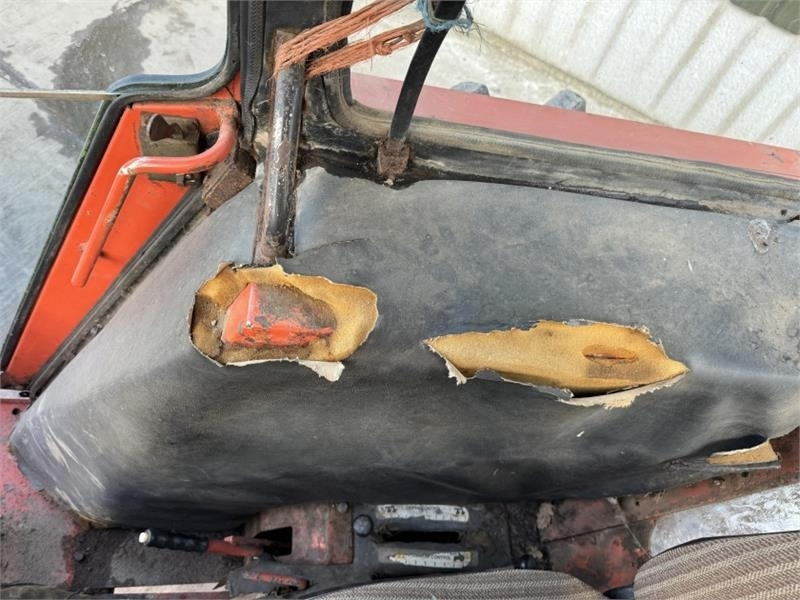 Tractor Renault 781-4 4WD Tractor: afbeelding 14 Tractor Renault 781-4 4WD Tractor: afbeelding 14