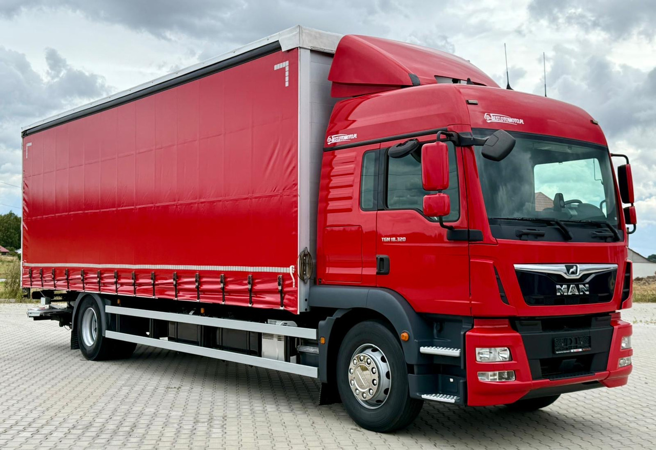 MAN MAN TGM 18.320 ROK PRODUKCJI 2020 NUMER VIN WMAN18ZZ6LY407218 PRZEBIEG 590 TYŚ KM ABS KLIMATYZACJA EL.SZYBY EL.LUSTERKA WIELOFUNKCYJNA KIEROWNICA LODÓWKA KABINA SYPIALNA DWA ŁÓŻKA OGRZEWANIE POSTOJO - Schuifzeilen vrachtwagen: afbeelding 1 MAN MAN TGM 18.320 ROK PRODUKCJI 2020 NUMER VIN WMAN18ZZ6LY407218 PRZEBIEG 590 TYŚ KM ABS KLIMATYZACJA EL.SZYBY EL.LUSTERKA WIELOFUNKCYJNA KIEROWNICA LODÓWKA KABINA SYPIALNA DWA ŁÓŻKA OGRZEWANIE POSTOJO - Schuifzeilen vrachtwagen: afbeelding 1