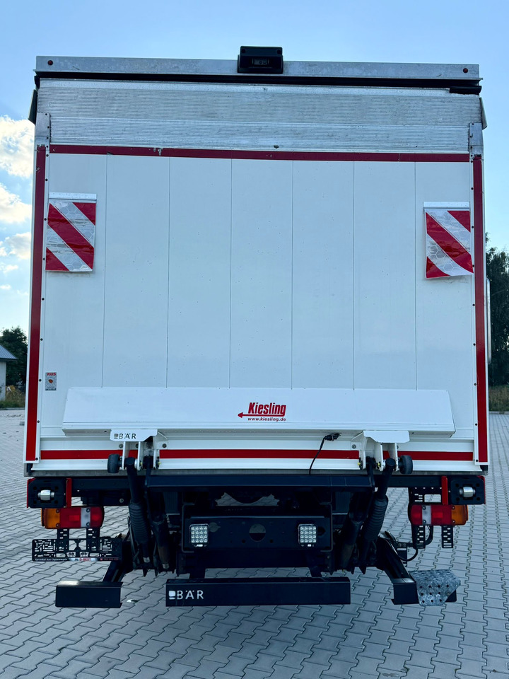 MAN TGM 15.290 / CHŁODNIA / WINDA / 8.3 M DŁUGOŚCI / 20 EUROPALET / THERMO KING / +30/-30 / AUTOMAT / 2021 ROK / SERWISOWANY - Koelwagen vrachtwagen: afbeelding 5 MAN TGM 15.290 / CHŁODNIA / WINDA / 8.3 M DŁUGOŚCI / 20 EUROPALET / THERMO KING / +30/-30 / AUTOMAT / 2021 ROK / SERWISOWANY - Koelwagen vrachtwagen: afbeelding 5