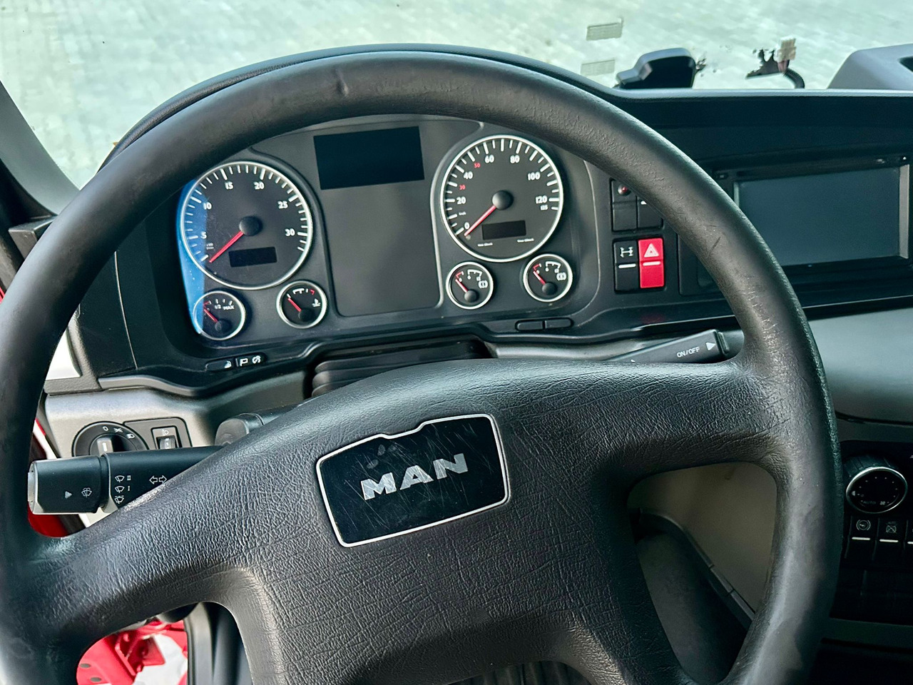 Leasing MAN TGM 18.290 / FIRANKA / 22 PALETY / AUTOMAT / EURO 6 / SYPIALKA / ŁADOWNOŚĆ 9 700 MAN TGM 18.290 / FIRANKA / 22 PALETY / AUTOMAT / EURO 6 / SYPIALKA / ŁADOWNOŚĆ 9 700: afbeelding 28