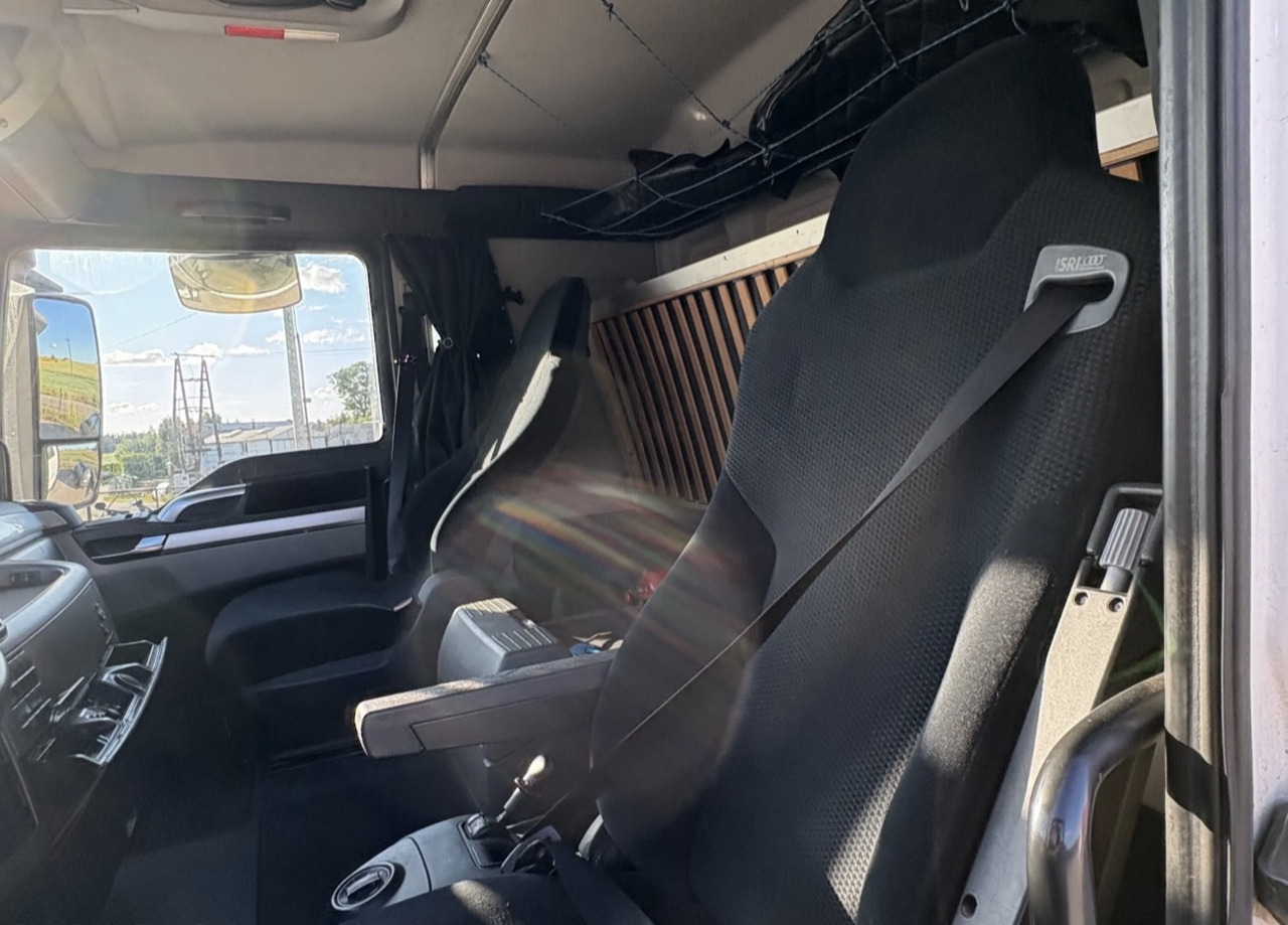 MAN TGX 18.400 / PLATFORMA / 630 TYŚ KM / 2015 ROK / SYPIALKA - Vrachtwagen met open laadbak: afbeelding 5 MAN TGX 18.400 / PLATFORMA / 630 TYŚ KM / 2015 ROK / SYPIALKA - Vrachtwagen met open laadbak: afbeelding 5