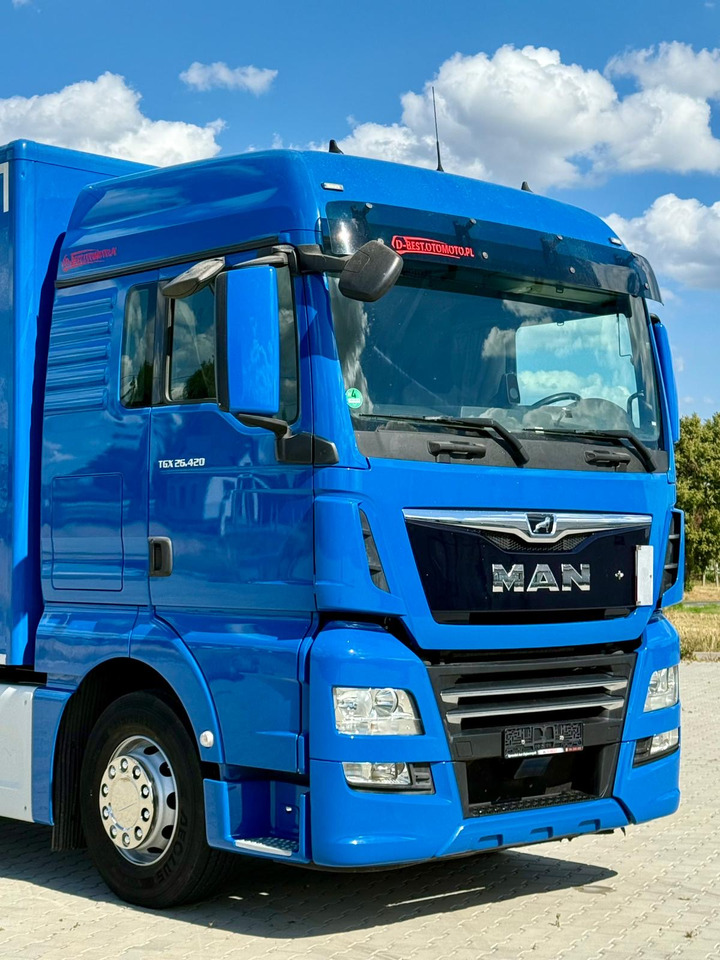 Bakwagen MAN TGX 26.420 / KONTENER / WINDA / 8.5 M DŁUGOŚCI / 21 EUROPALET / 6x2 / 3 OŚ PODNOSZONA I SKRĘTNA / ŁADOWNOŚĆ 14 415 KG / 2018 ROK / Z NIEMIEC: afbeelding 6