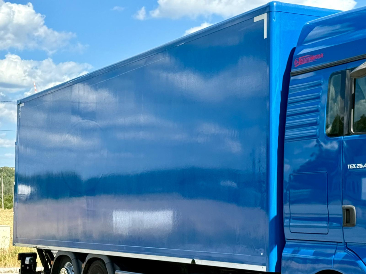 Bakwagen MAN TGX 26.420 / KONTENER / WINDA / 8.5 M DŁUGOŚCI / 21 EUROPALET / 6x2 / 3 OŚ PODNOSZONA I SKRĘTNA / ŁADOWNOŚĆ 14 415 KG / 2018 ROK / Z NIEMIEC: afbeelding 15