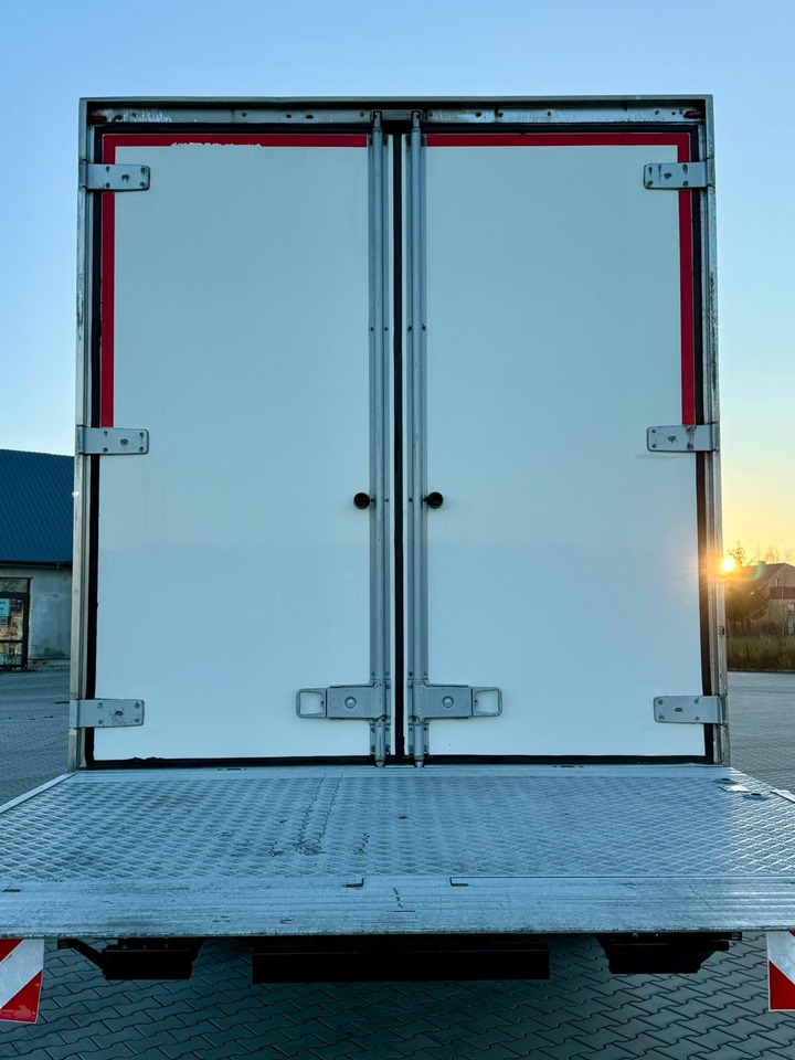 MERCEDES-BENZ ACTROS 1840 / CHŁODNIA / WINDA / 15 EUROPALET / 6.10 M DŁUGOŚCI / DUŻA KABINA / AUTOMAT / SPROWADZONY / SERWISOWANY / EURO 6 - Koelwagen vrachtwagen: afbeelding 5 MERCEDES-BENZ ACTROS 1840 / CHŁODNIA / WINDA / 15 EUROPALET / 6.10 M DŁUGOŚCI / DUŻA KABINA / AUTOMAT / SPROWADZONY / SERWISOWANY / EURO 6 - Koelwagen vrachtwagen: afbeelding 5