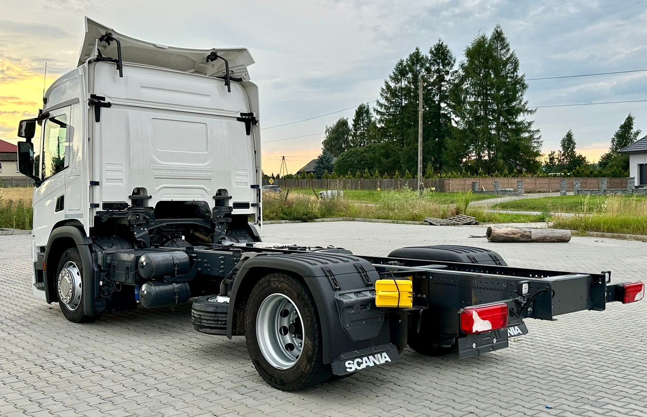 SCANIA P220 / RAMA DO ZABUDOWY / ROZSTAW OSI 3.90 M / SILNIK 6 / WYWROTKA / BECZKA / HAKOWIEC / UTRZYMANIE DRÓG / AUTOMAT / 2019 ROK / NISKI PRZEBIEG - Chassis vrachtwagen: afbeelding 3 SCANIA P220 / RAMA DO ZABUDOWY / ROZSTAW OSI 3.90 M / SILNIK 6 / WYWROTKA / BECZKA / HAKOWIEC / UTRZYMANIE DRÓG / AUTOMAT / 2019 ROK / NISKI PRZEBIEG - Chassis vrachtwagen: afbeelding 3
