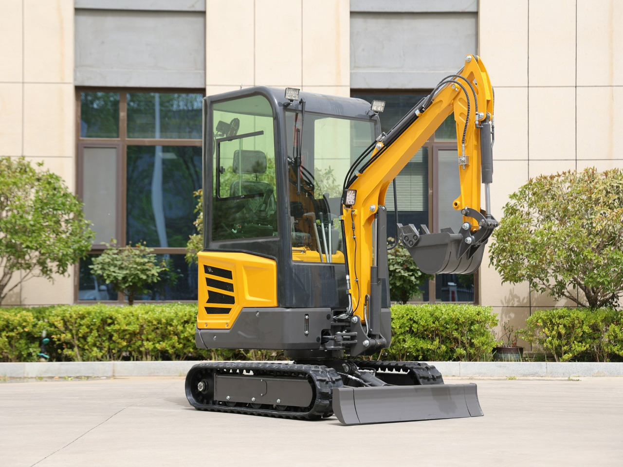 KUBOTA Diesel Mini excavator 1.8 Ton - Müller Machinery MB 18 - VKSH - Minigraafmachine: afbeelding 3 KUBOTA Diesel Mini excavator 1.8 Ton - Müller Machinery MB 18 - VKSH - Minigraafmachine: afbeelding 3