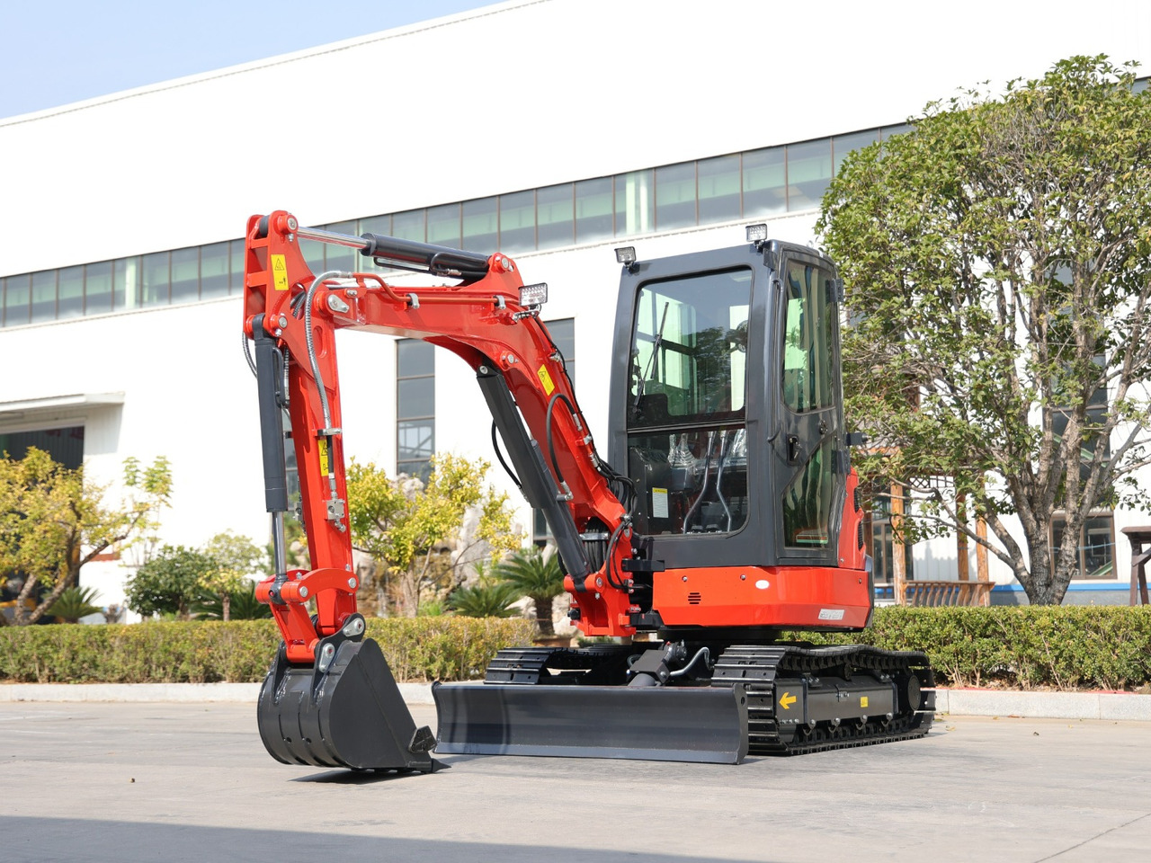 KUBOTA Diesel Mini excavator 3.5 Ton - Müller Machinery MB 35 Plus - VKSH - Minigraafmachine: afbeelding 1 KUBOTA Diesel Mini excavator 3.5 Ton - Müller Machinery MB 35 Plus - VKSH - Minigraafmachine: afbeelding 1