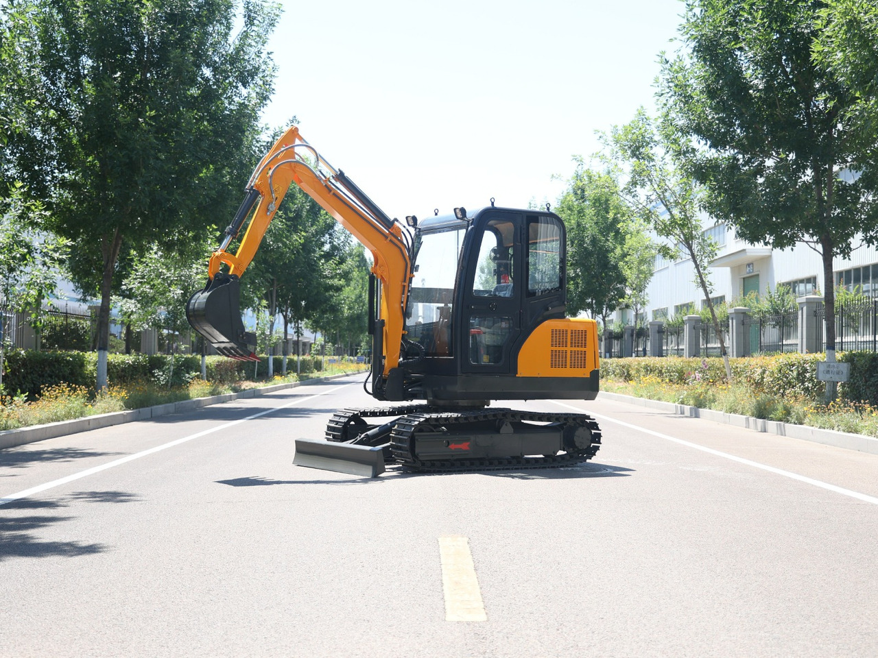 KUBOTA Diesel Mini excavator 4 ton - Müller Machinery MB 40 - KSH - Minigraafmachine: afbeelding 1 KUBOTA Diesel Mini excavator 4 ton - Müller Machinery MB 40 - KSH - Minigraafmachine: afbeelding 1