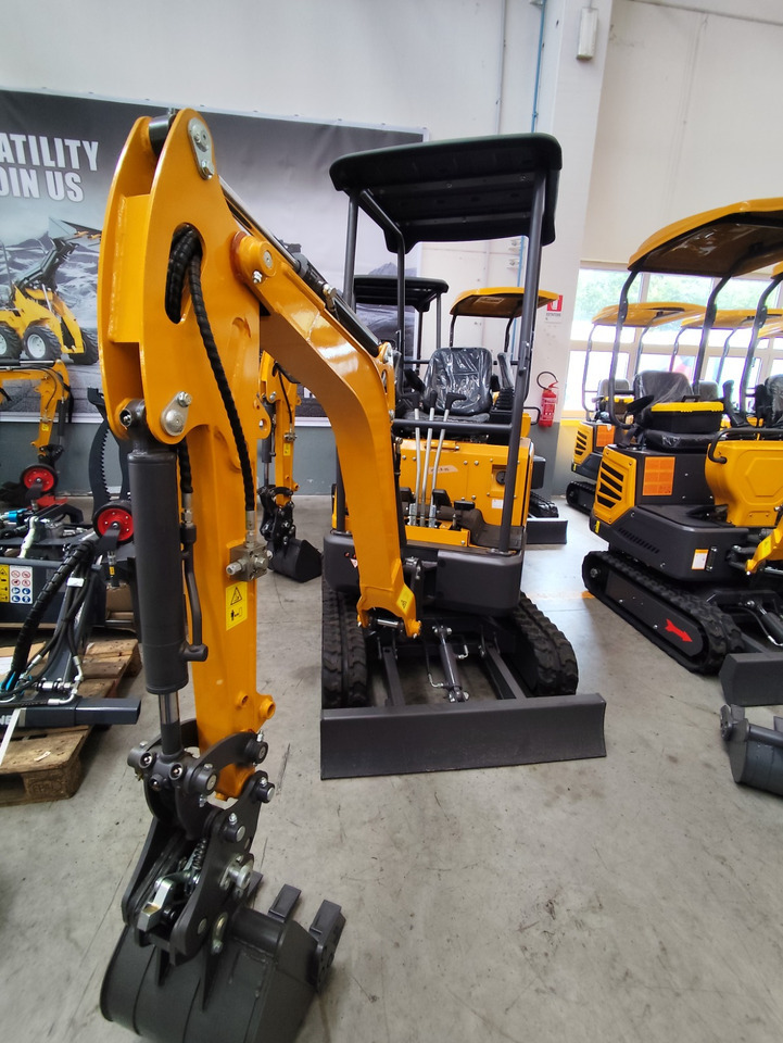 Müller Machinery Diesel Mini excavator 1.6 Ton - Müller Machinery MB 16 - SH Laidong LL380B motor - Minigraafmachine: afbeelding 2 Müller Machinery Diesel Mini excavator 1.6 Ton - Müller Machinery MB 16 - SH Laidong LL380B motor - Minigraafmachine: afbeelding 2