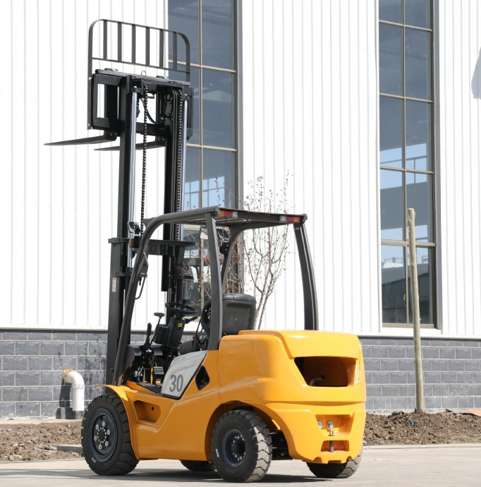 Müller Machinery MFD 30 - Diesel heftruck: afbeelding 1 Müller Machinery MFD 30 - Diesel heftruck: afbeelding 1