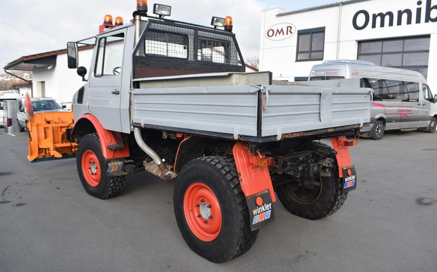 Mercedes-Benz Unimog 424 - Kipper vrachtwagen: afbeelding 3 Mercedes-Benz Unimog 424 - Kipper vrachtwagen: afbeelding 3