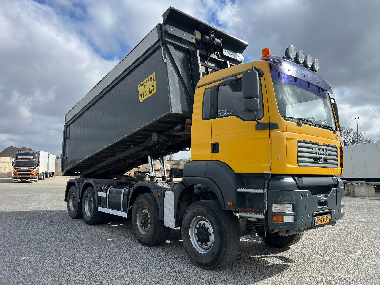 MAN TGA 41.430 TGA 39.430 8x8, full steel, Manual - Kipper vrachtwagen: afbeelding 4 MAN TGA 41.430 TGA 39.430 8x8, full steel, Manual - Kipper vrachtwagen: afbeelding 4
