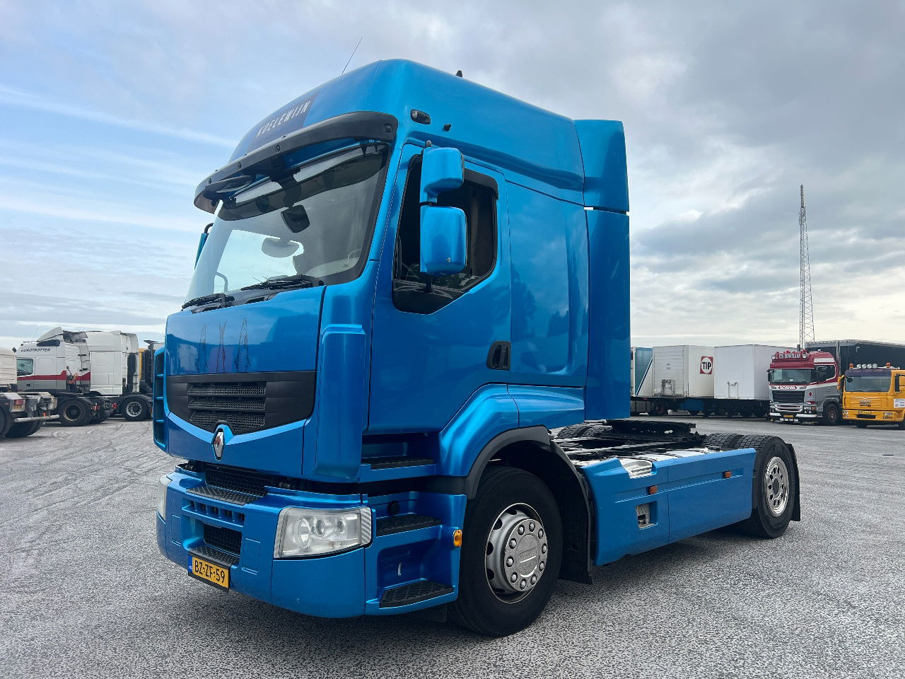 Renault Premium 410 Full spoilers, NL Truck - Trekker: afbeelding 1 Renault Premium 410 Full spoilers, NL Truck - Trekker: afbeelding 1