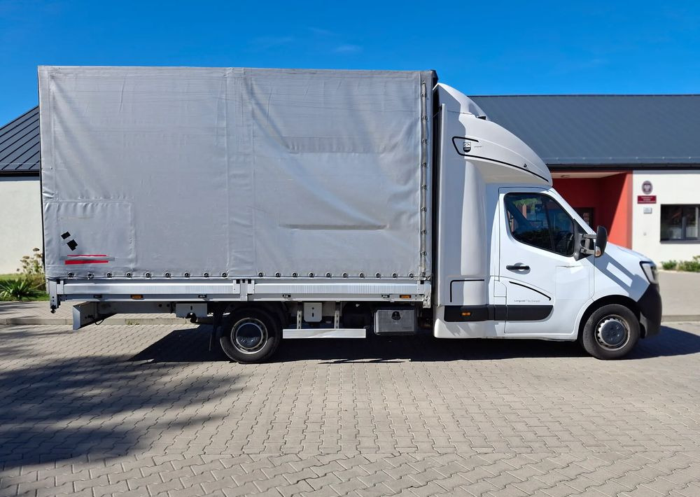Renault Master - Schuifzeilen bestelwagen: afbeelding 2 Renault Master - Schuifzeilen bestelwagen: afbeelding 2