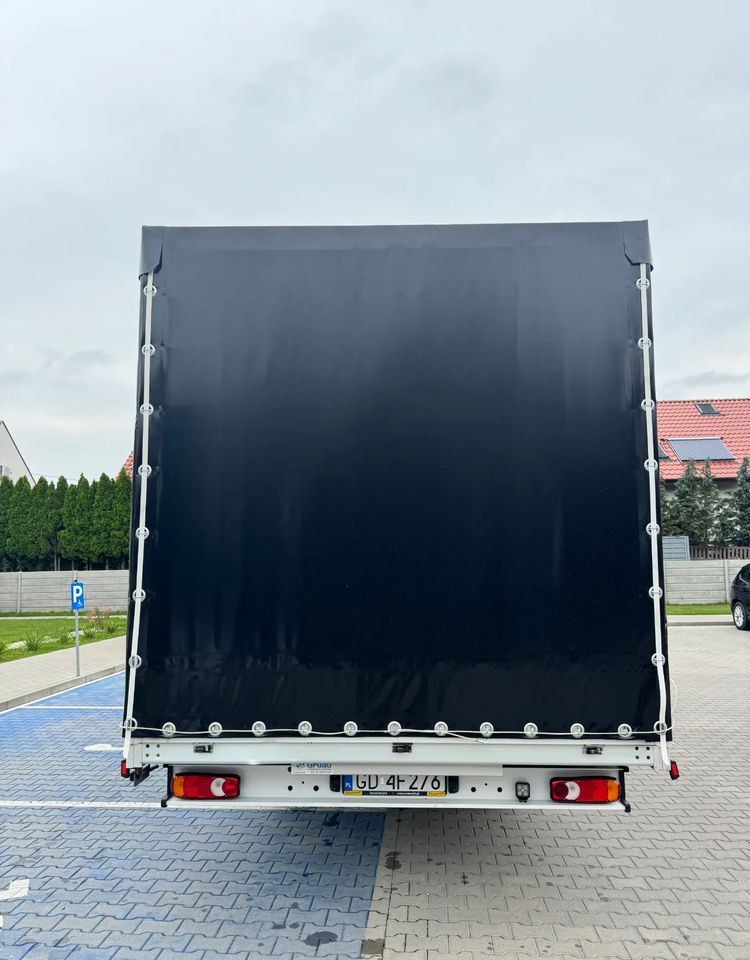 Renault Master - Schuifzeilen bestelwagen: afbeelding 4 Renault Master - Schuifzeilen bestelwagen: afbeelding 4